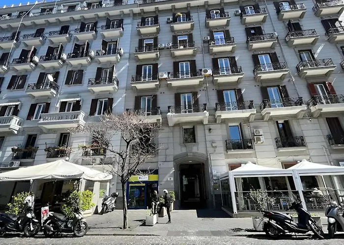 Casa Bianca Apartments